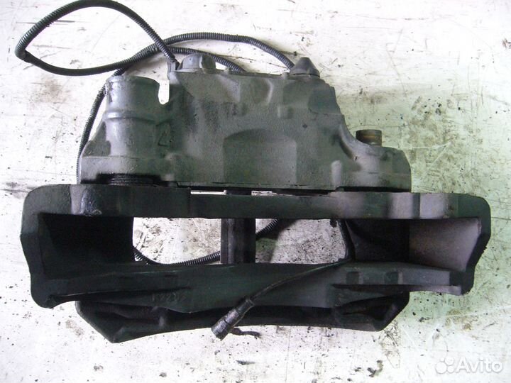 Суппорт тормозной правый actros MP2