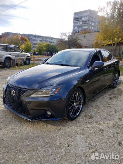 Трансфер в аэропорт / вокзал Москвы и России