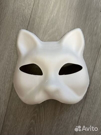 Маска карнавальная из попье маше