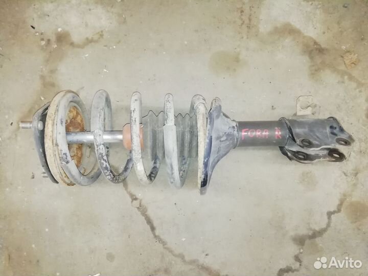 Амортизатор передний правый (стойка) Чери Фора