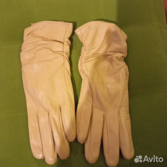 Перчатки женские 6