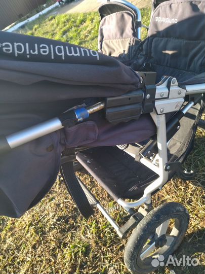 Коляска для двойни bumbleride