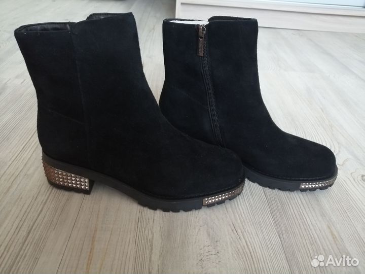 Ботинки демисезонные женские 38 размер