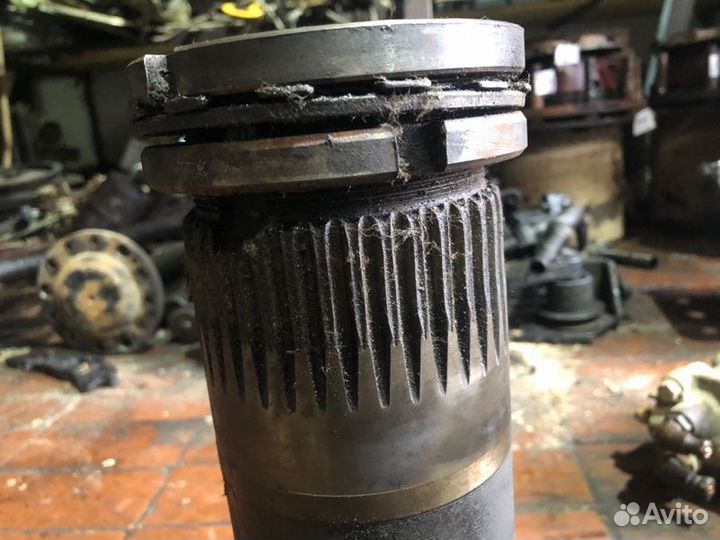 Цапфа на Маз 6422 тягач