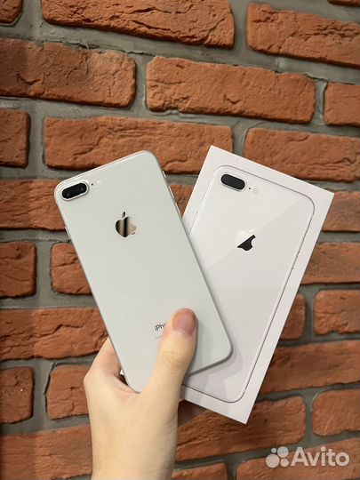 iPhone 8 Plus, 64 ГБ