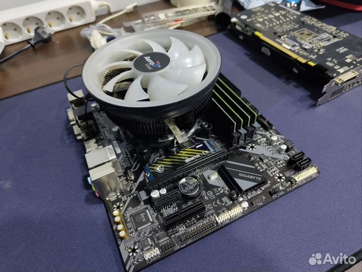 Комплект i3-9100f+b365