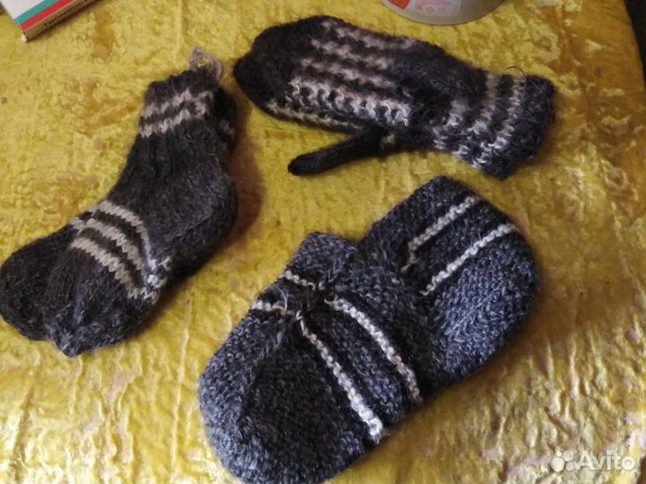 Носки, следки, варежки вязанные