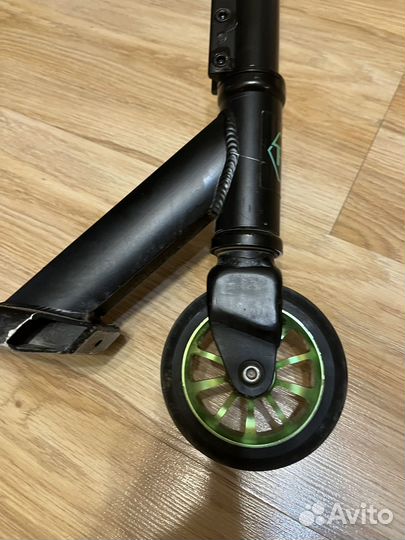 Самокат трюковой Fine scooter