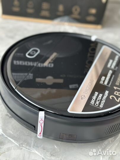 Робот пылесос redmond