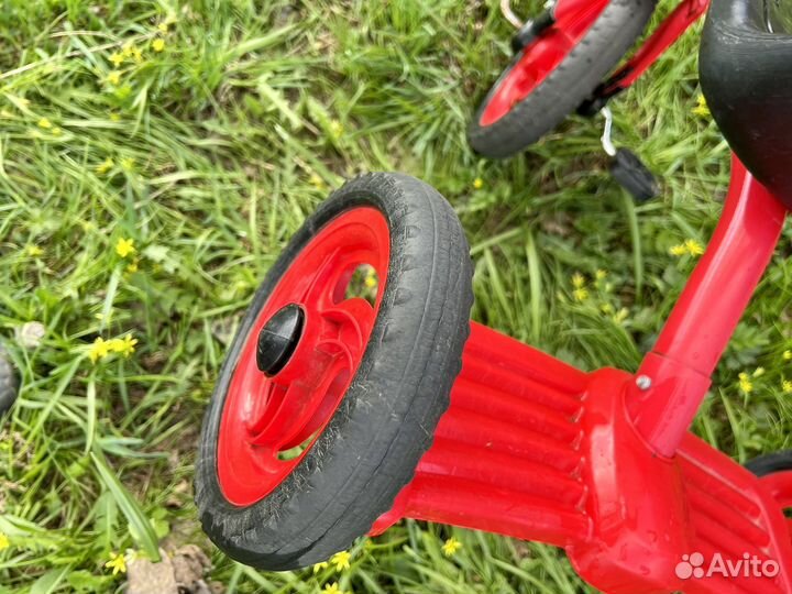 Трехколесный велосипед