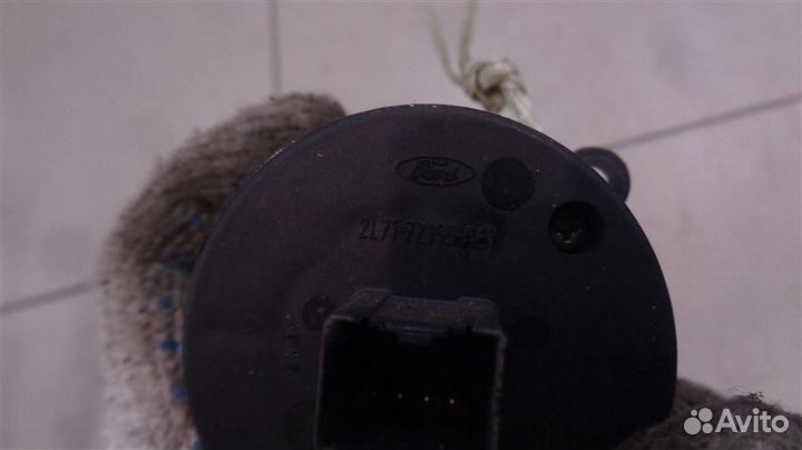 Кнопка блокировки дифференциала Lincoln Navigator