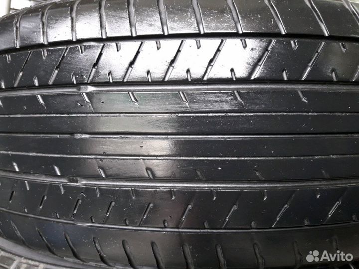 Yokohama A520 215/60 R17