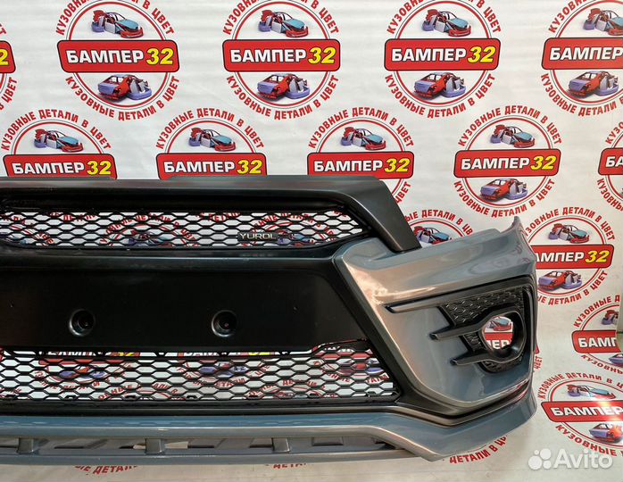 Бампер передний 