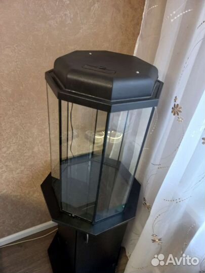 Аквариум с тумбой