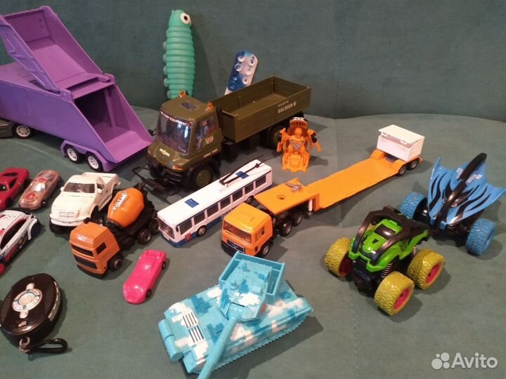 Игрушки для мальчика пакетом