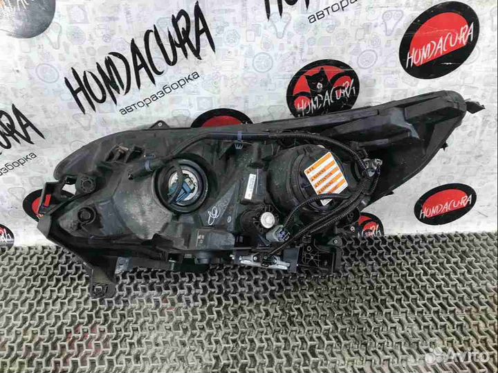 Фара правая Honda CR-V