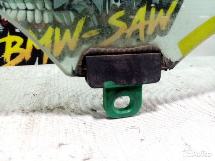 Стекло двери переднее правое Toyota Camry ACV40