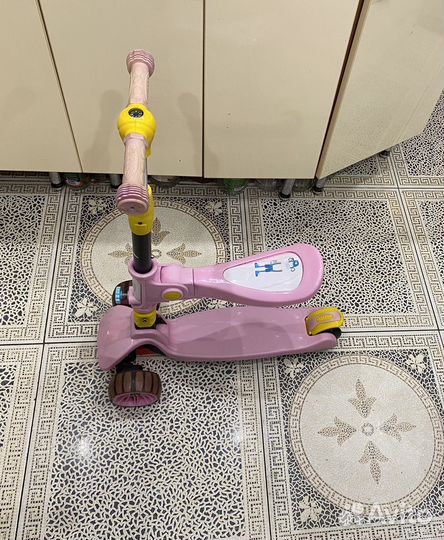 Самокат с сиденьем