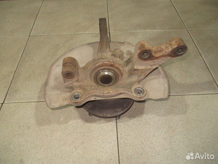 Кулак поворотный П/Л Mitsubishi Outlander XL