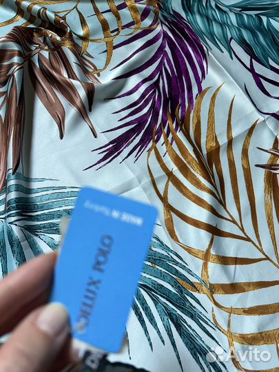 Шелковый платок новый