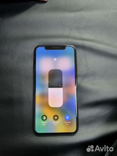 iPhone X, 64 ГБ