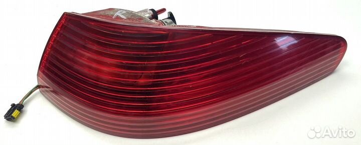 Фонарь задний правый Прав. Пежо 607 2000г 2.2л