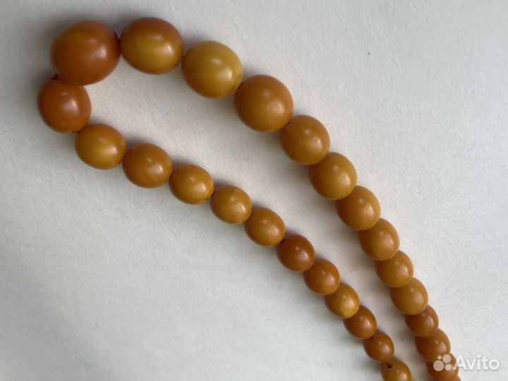 Антикварные янтарные бусы