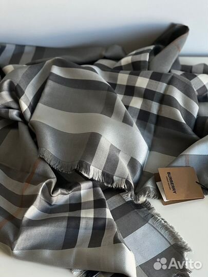 Палантин Burberry оригинал новый