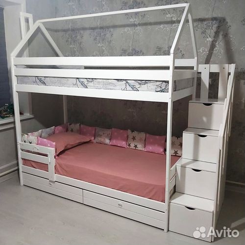 Двухъярусная кровать детская