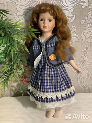 Кукла фарфоровая 40 см