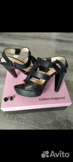 Босоножки кожаные