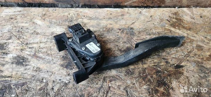 Педаль газа Opel Astra H 2004-2014