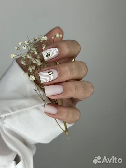 Маникюр и наращивание ногтей