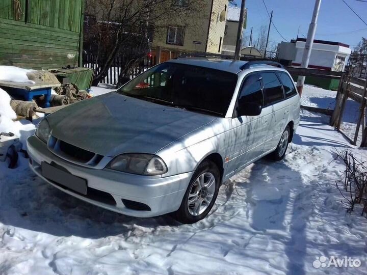 Toyota Caldina 2.0 AT, 2001, 225 323 км