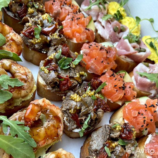 Фуршет, закуски, праздничная еда, кейтеринг