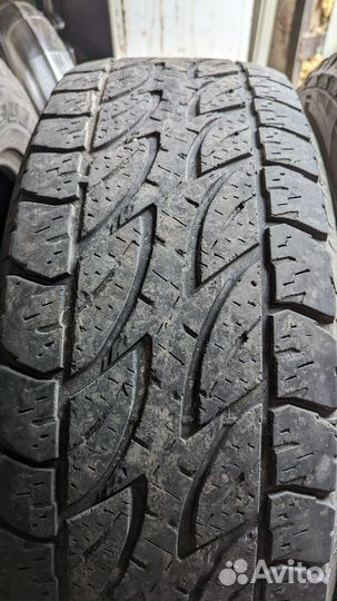 Bridgestone Dueler A/T 265/65 R17