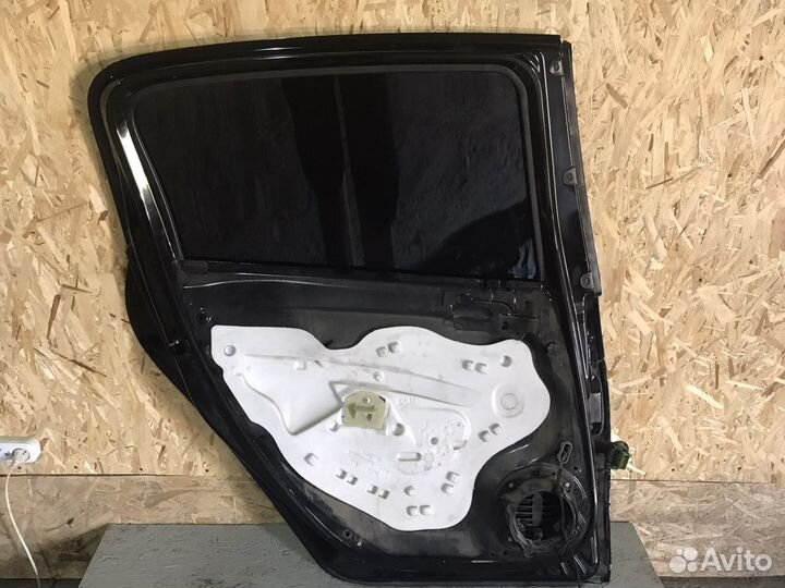 Дверь задняя(левая) Peugeot 308