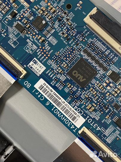 Телевизор Samsung UE43T5300AU в разбор