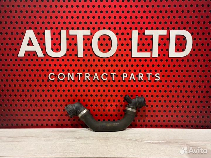 Патрубок (трубопровод, шланг) Mercedes-Benz