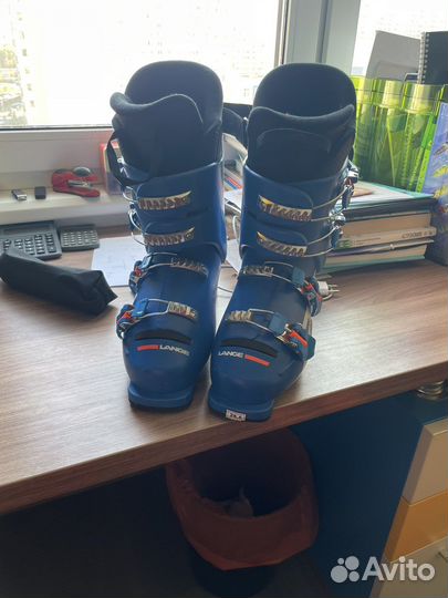 Горнолыжные ботинки lange
