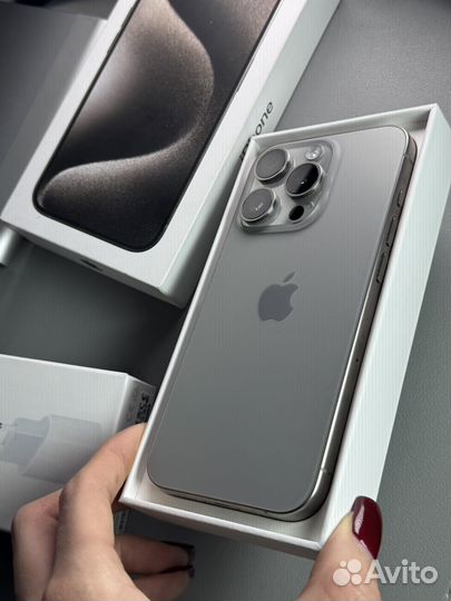 iPhone 15 Pro, 256 ГБ