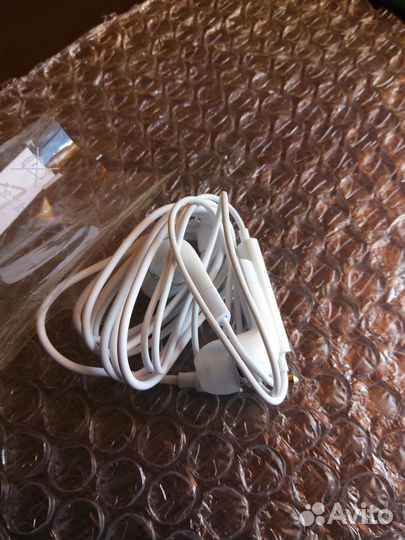 Наушники Samsung EHS64 проводные