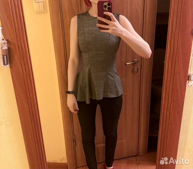 Блузка без рукавов XS