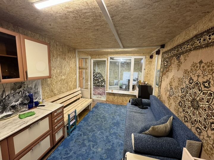 Гараж, > 30 м²