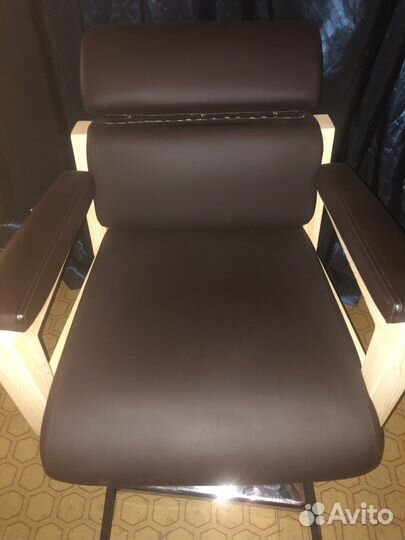 Парикмахерское кресло бу