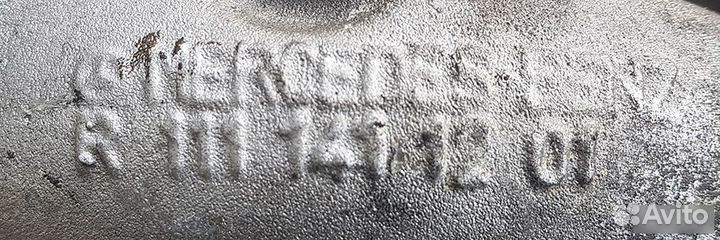 W202 Mercedes C Коллектор впускной 1111411201 2.2б