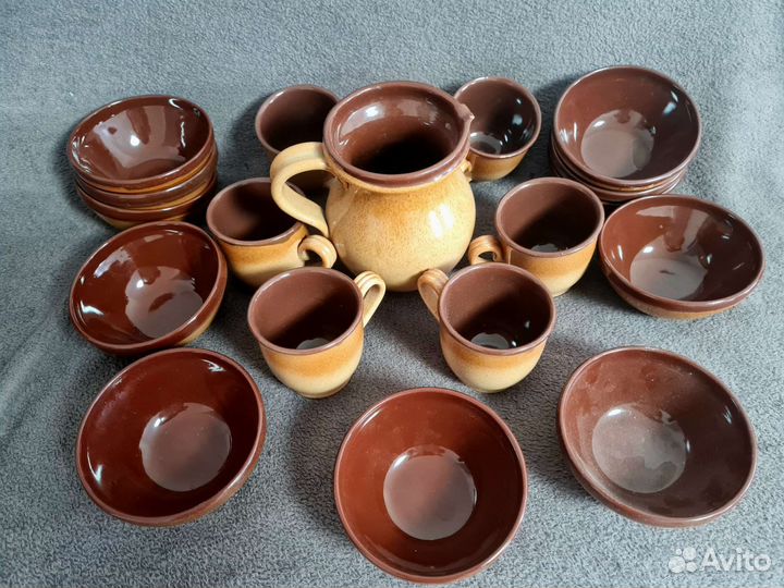 Набор столовой посуды глинняный