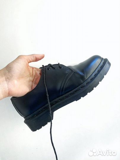 Dr martens mono black