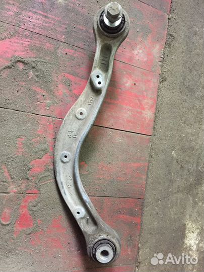 Задний рычаг Range Rover