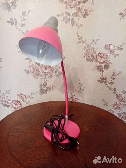 Лампа настольная
